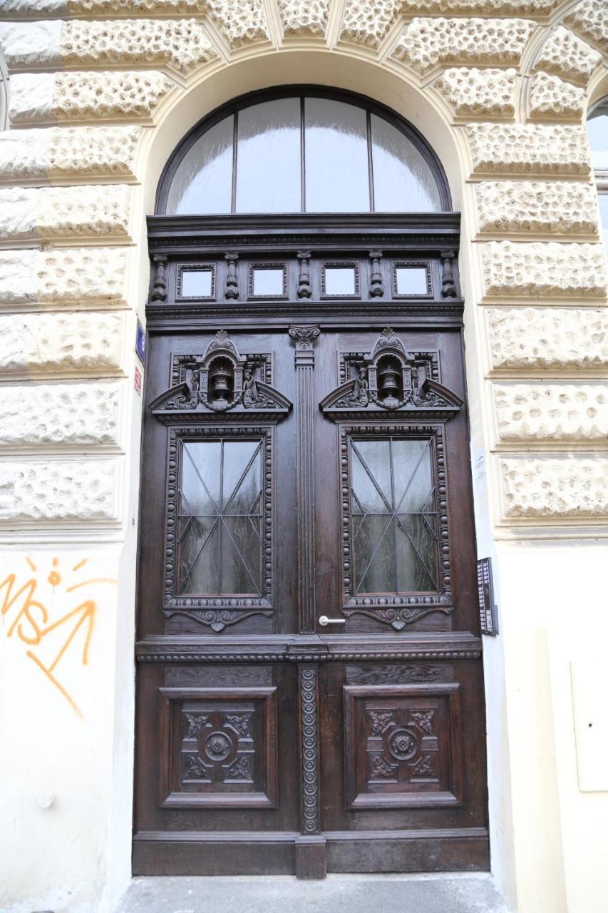Apartment Kahoun Prague Extérieur photo